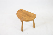 Load image into Gallery viewer, Stool in solid oak
