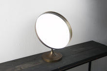 Load image into Gallery viewer, Schwedischer Spiegel aus Bronze, 1940er