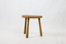 Load image into Gallery viewer, Stool in solid oak