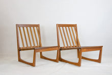 Load image into Gallery viewer, Pair of teak easy chairs model 522 by Hans Olsen for Brdr. Juul Kristensen 1950s