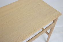 Load image into Gallery viewer, Oak nesting tables AT-40 by Hans J. Wegner for Andreas Tuck