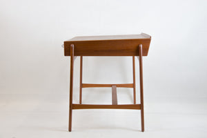 Freistehender Teak Schreibtisch von Svend Aage Madsen für Sigurd Hansen, 1958