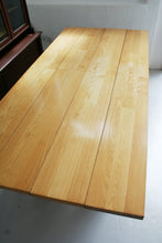 Load image into Gallery viewer, &quot;La Basilica&quot; dining table by Mario Bellini for Cassina 1978